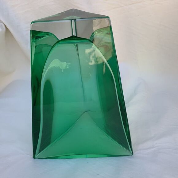 Mouth Blown Handcrafted In Poland Emerald Green Quality Heavy Triangle Vase - Picture 6 of 8